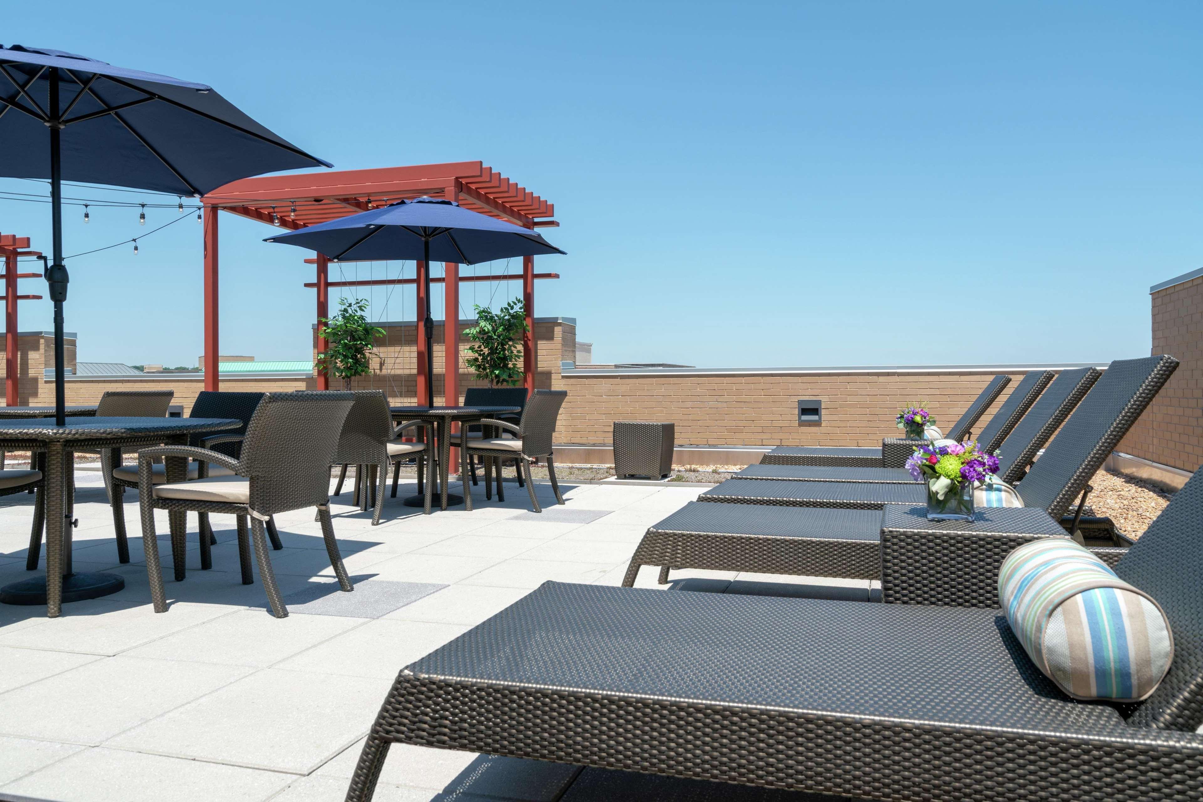 Hilton Garden Inn Alexandria Old Town National Harbor Exteriör bild