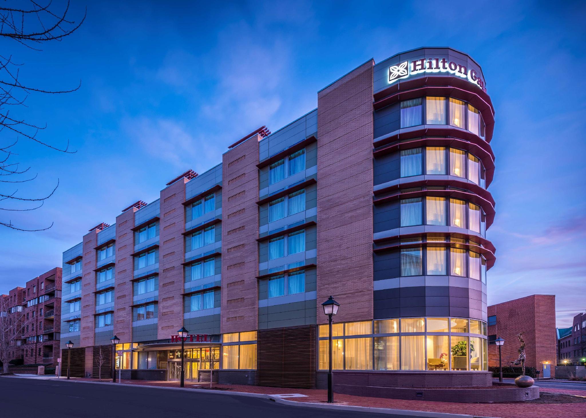 Hilton Garden Inn Alexandria Old Town National Harbor Exteriör bild