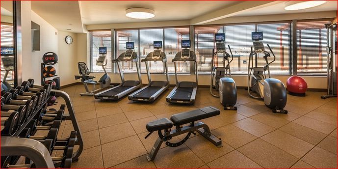 Hilton Garden Inn Alexandria Old Town National Harbor Exteriör bild